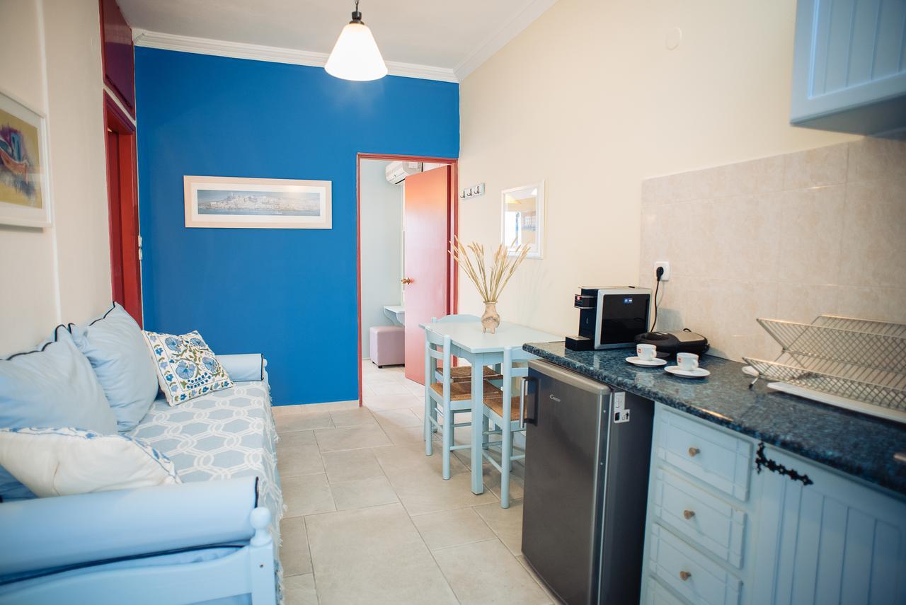 Maria Studios Poros Town Exterior photo